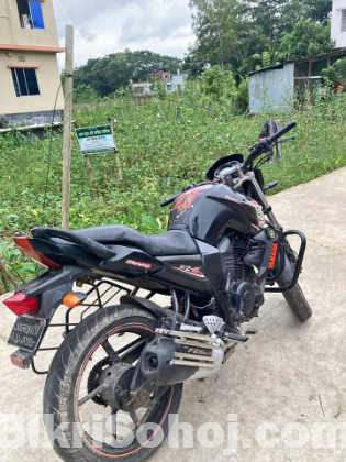 Yamaha V1